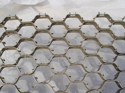 耐腐蝕龜甲網(wǎng)廠-不銹鐵龜甲網(wǎng)的用途介紹